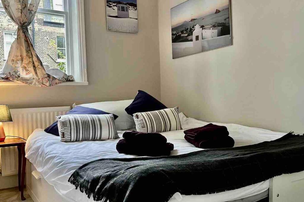Wonderful Apartment In Earl'S Court Лондон Екстериор снимка